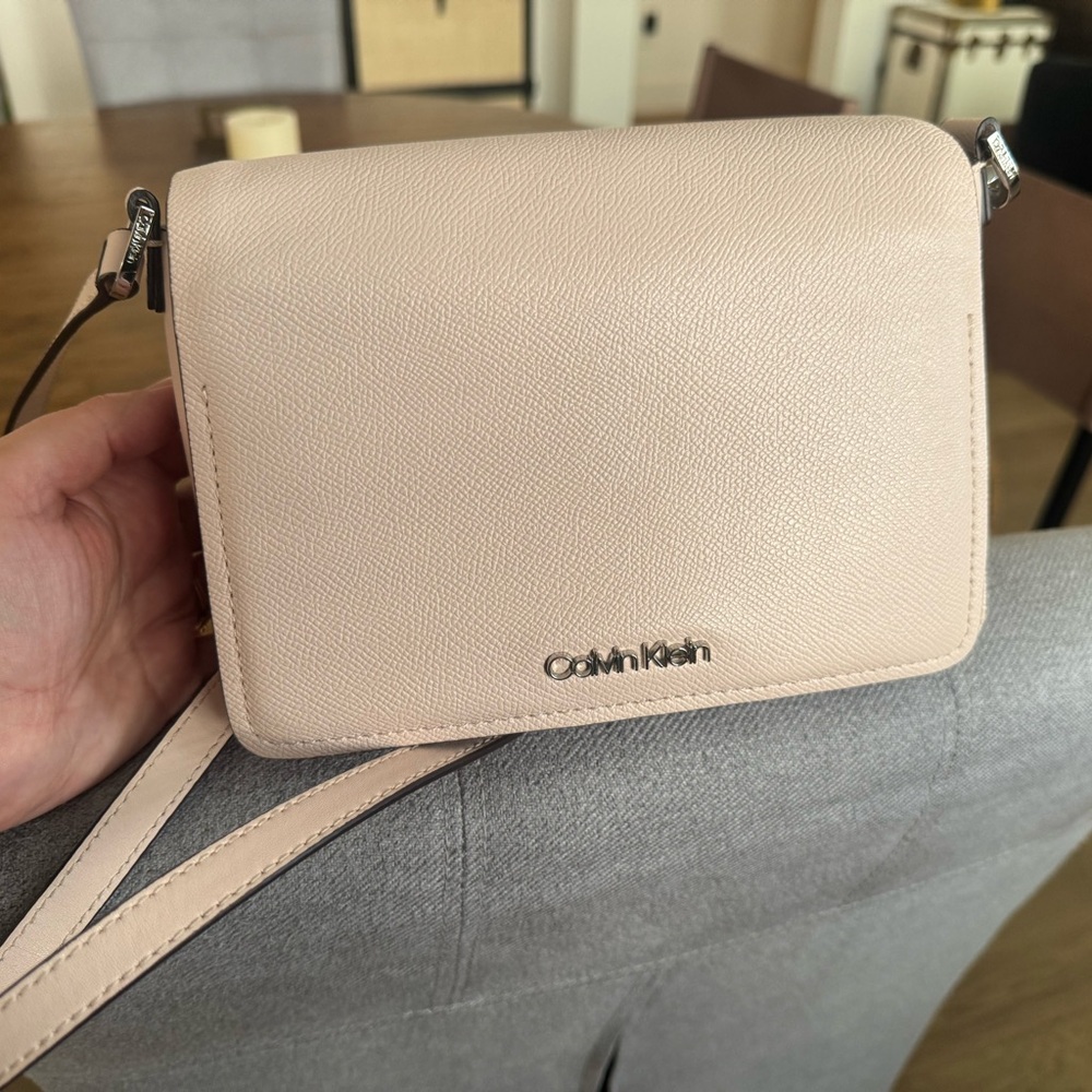Calvin Klein Women's Blush Pink Crossbody Bag